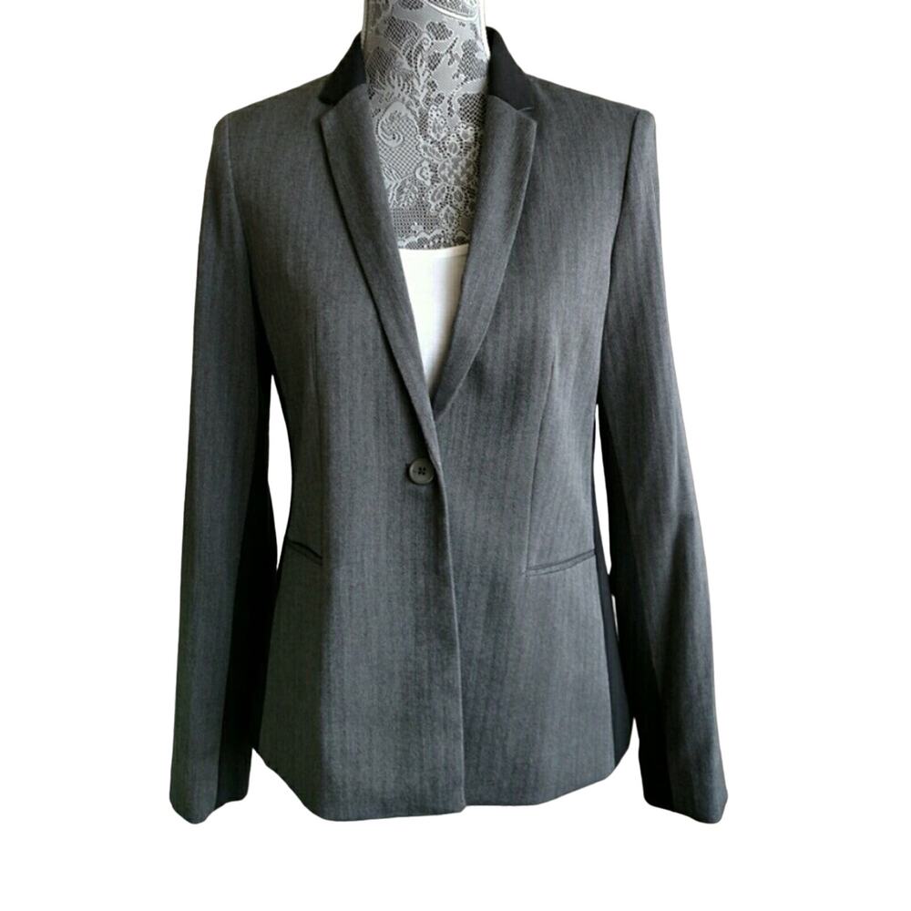 T Tahari Nima Jacket - Size 8 - NWOT